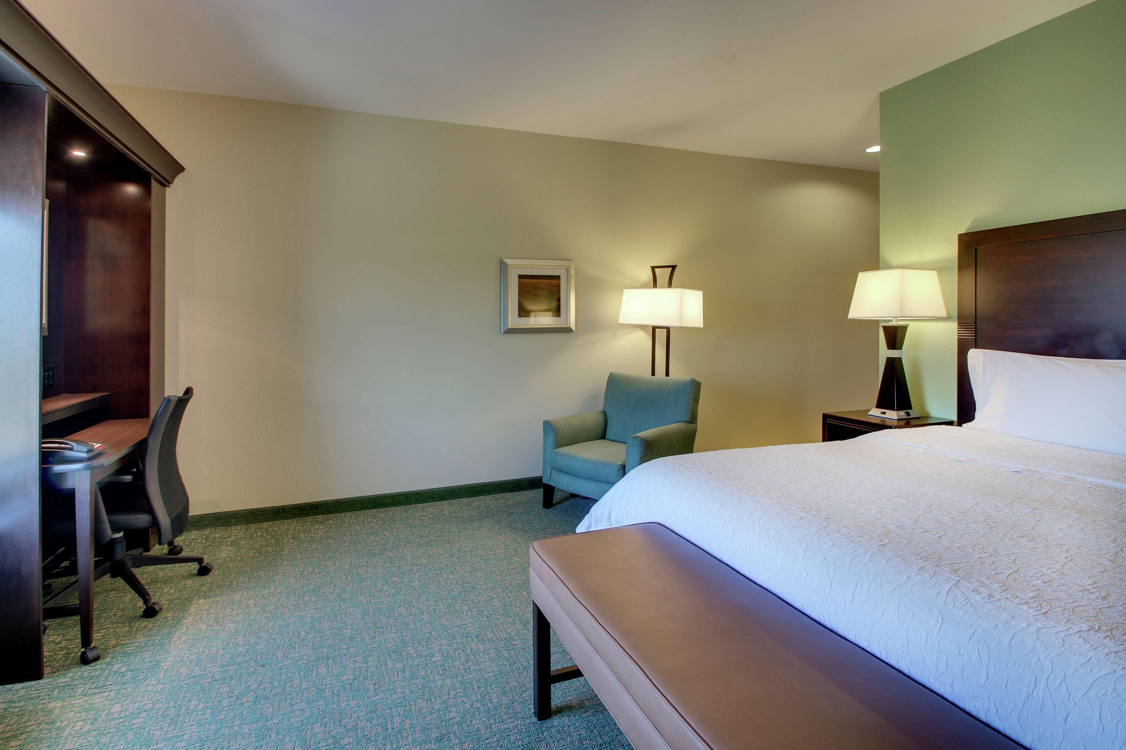 Hampton Inn Vernon Extérieur photo
