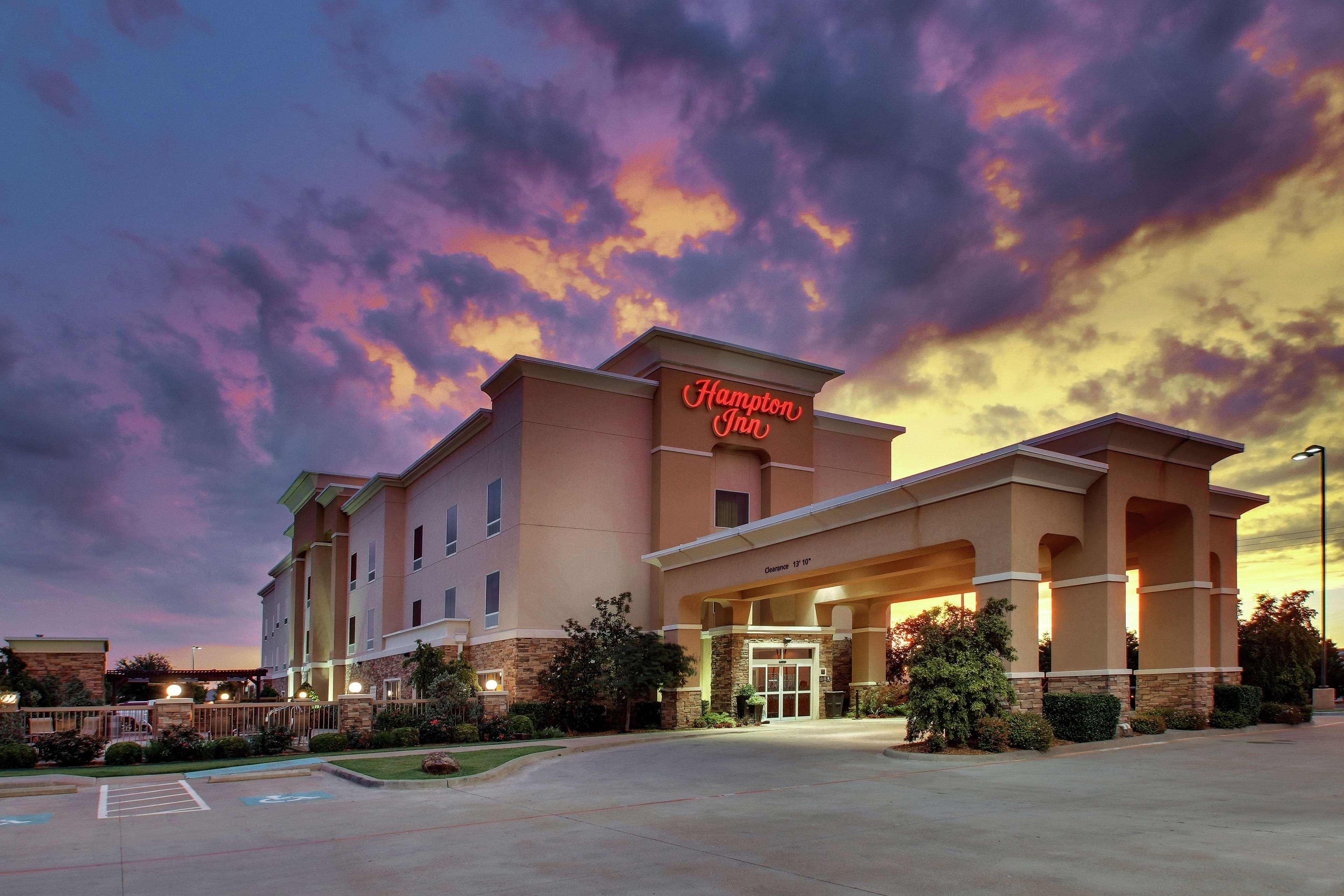 Hampton Inn Vernon Extérieur photo