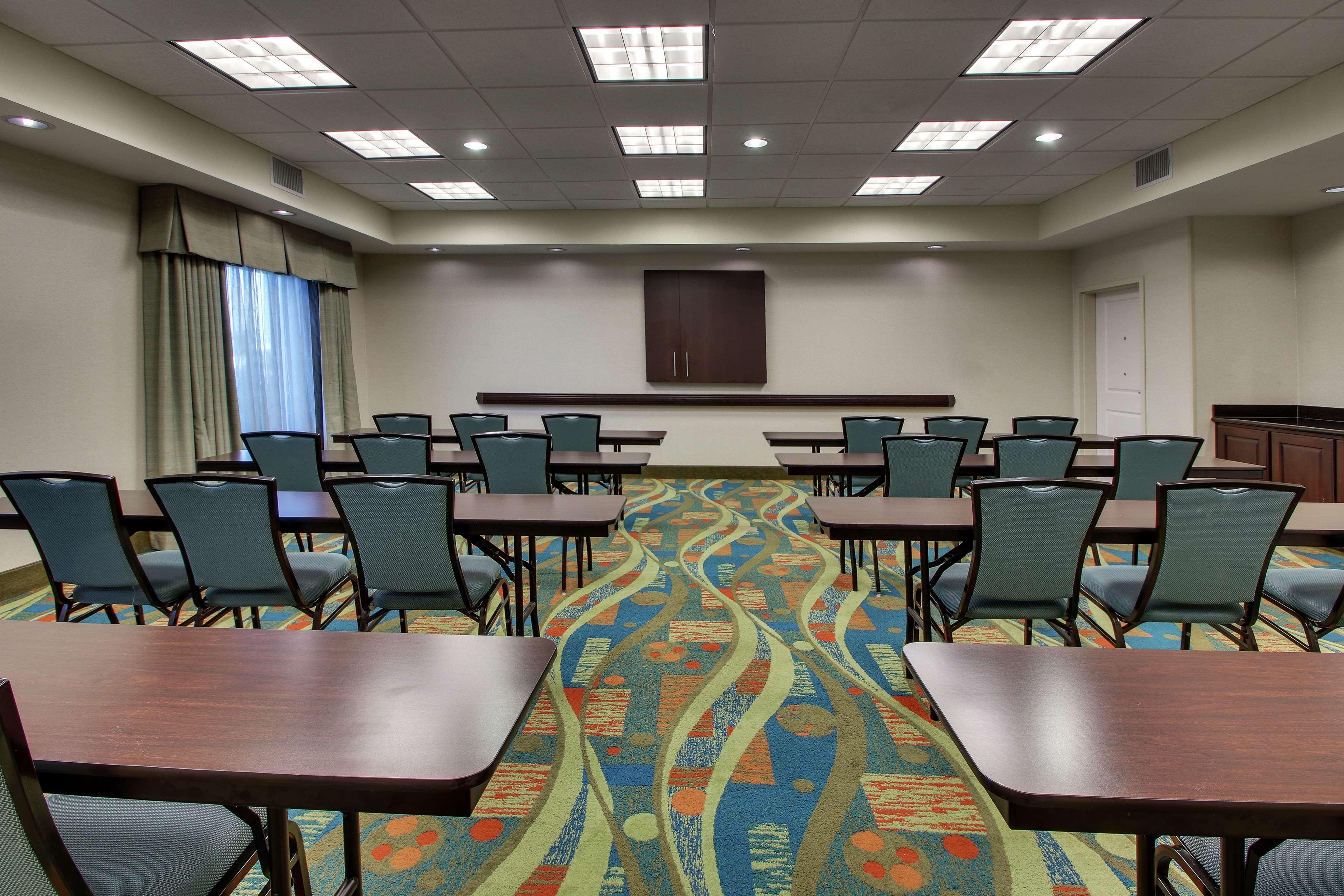 Hampton Inn Vernon Extérieur photo