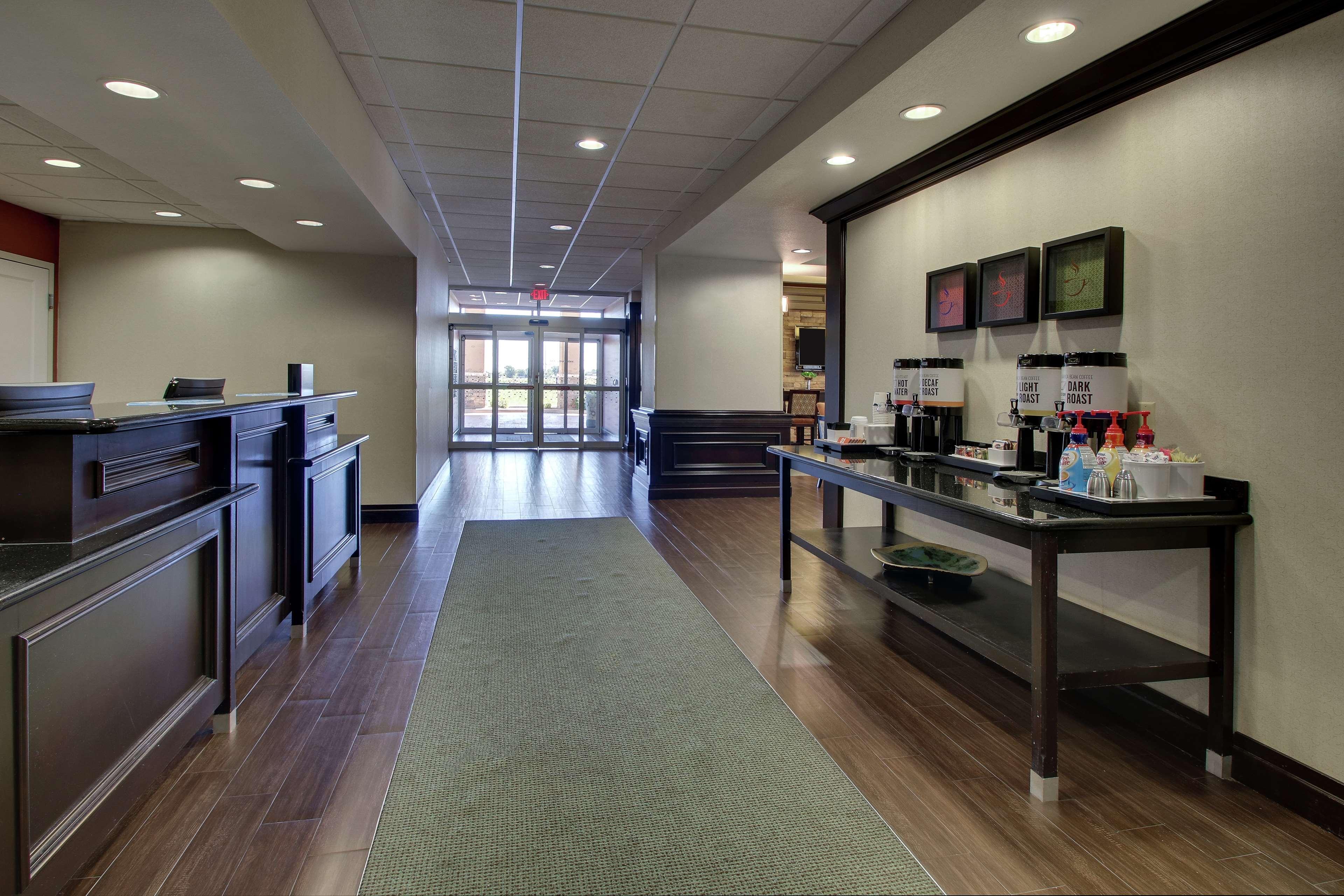 Hampton Inn Vernon Extérieur photo