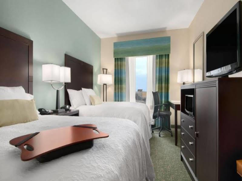 Hampton Inn Vernon Extérieur photo